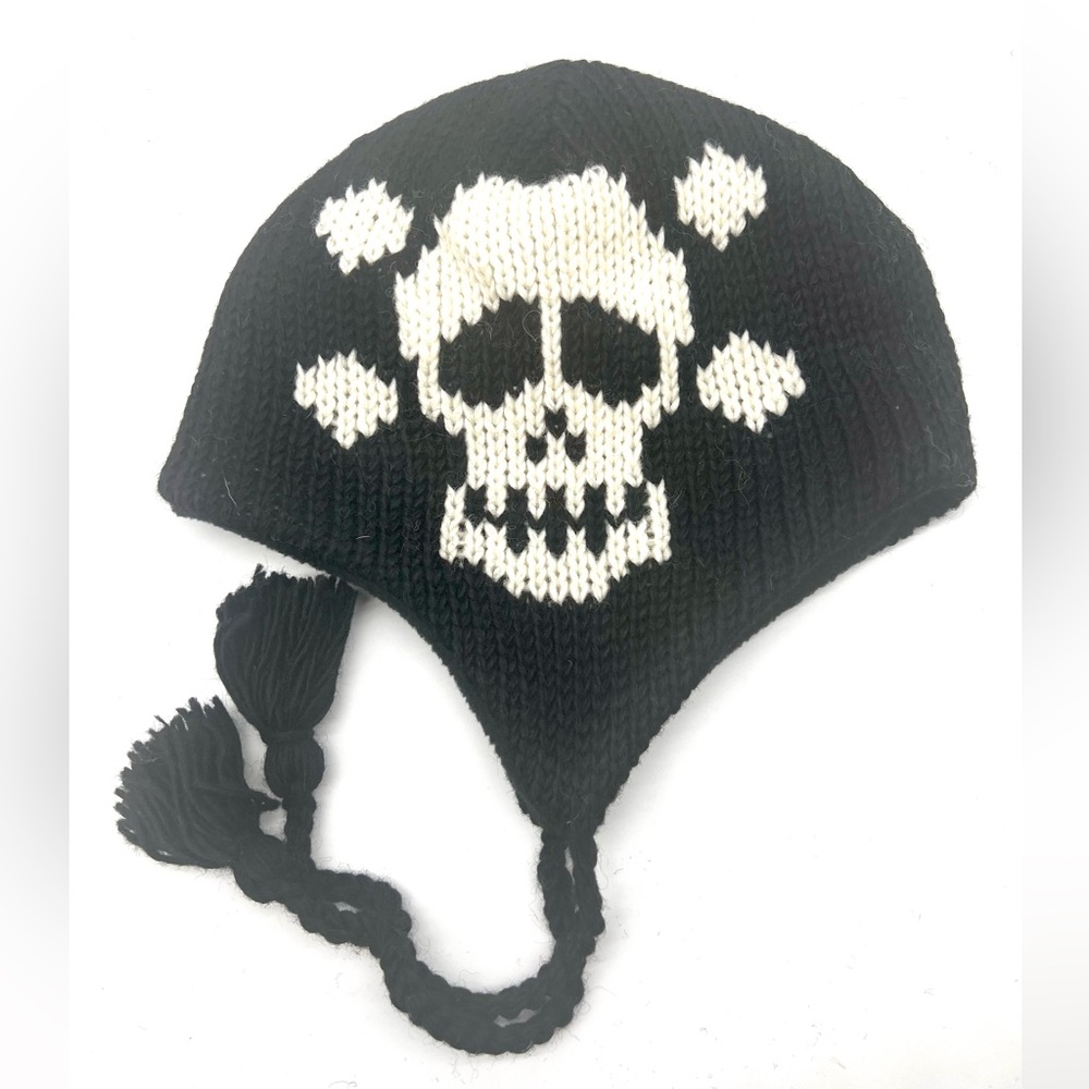 Gothic Hand-knit Skull Beanie